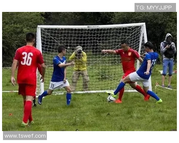 梁靖昆与韩国选手展开激烈对决争夺国际乒乓球赛冠军荣耀